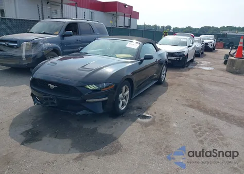 2018 Ford Mustang Ecoboost z USA, uszkodzony, nr VIN 1FATP8UH3J5175022